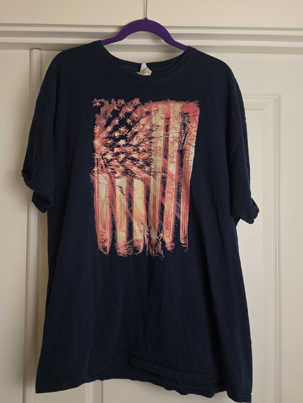 Men's Navy Graphic Flag T-Shirt - Classic Casual Tee